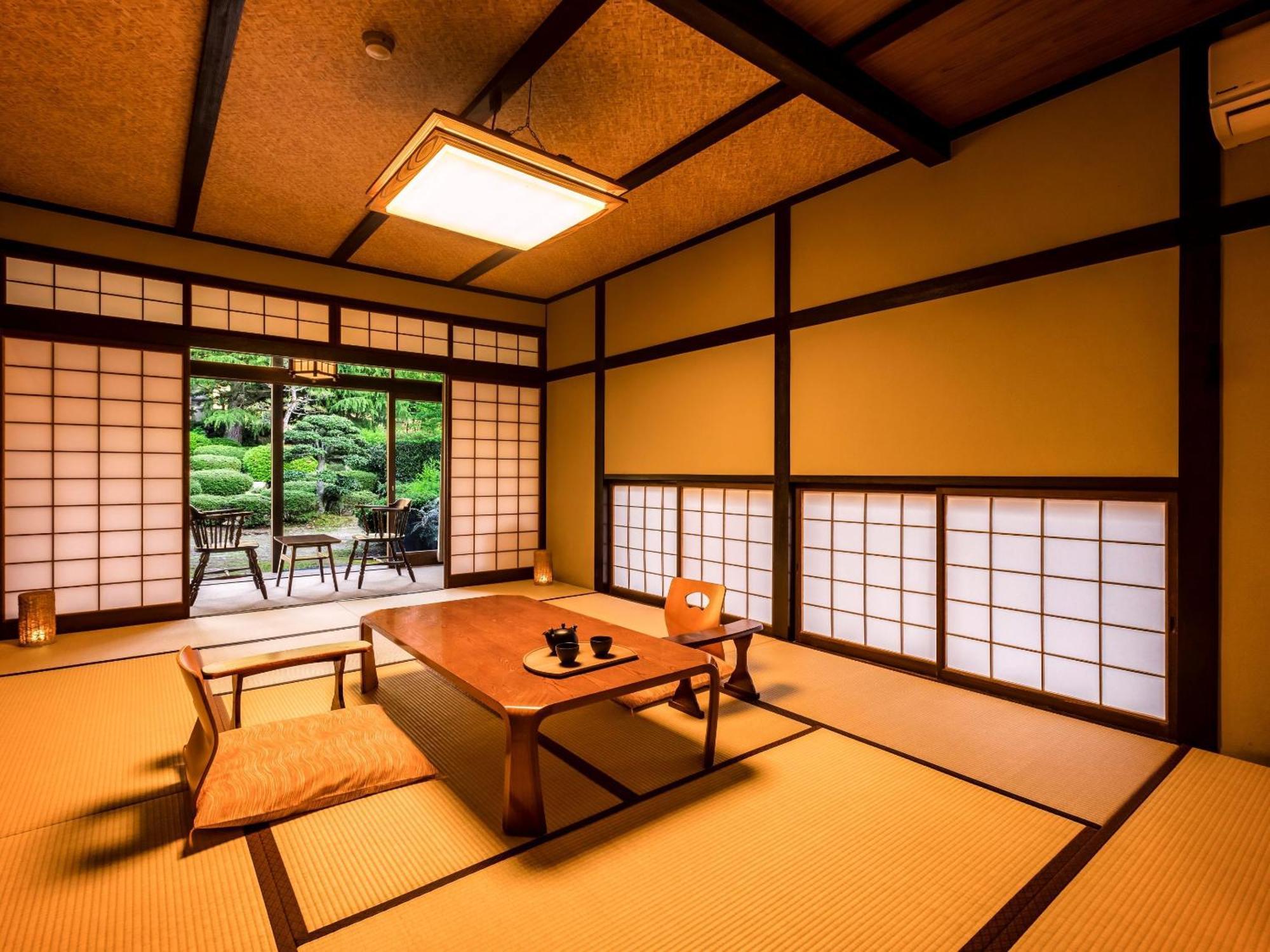 Ooedo Onsen Monogatari Premium Saiki Bekkan Misasa Kamer foto