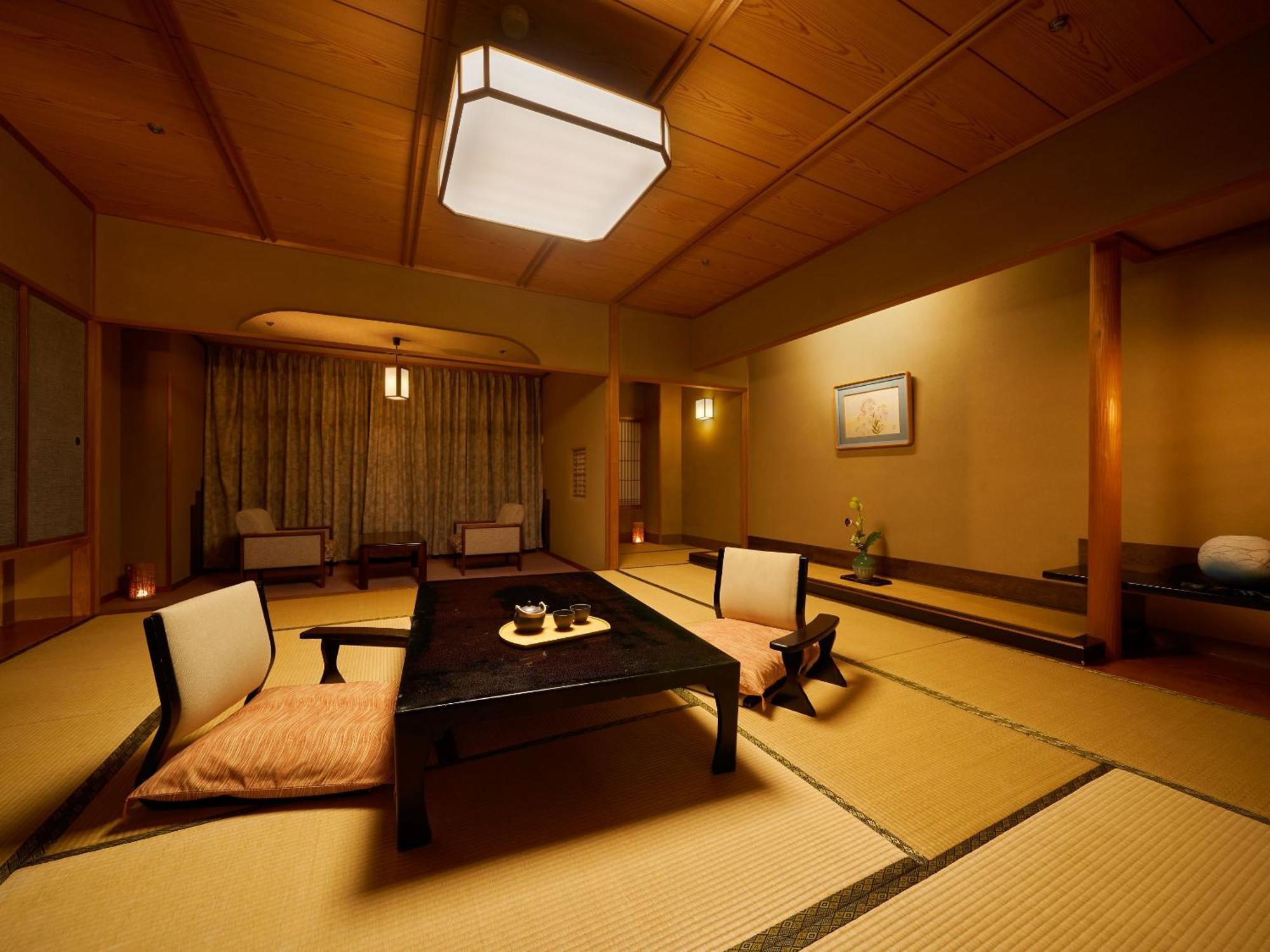 Ooedo Onsen Monogatari Premium Saiki Bekkan Misasa Kamer foto