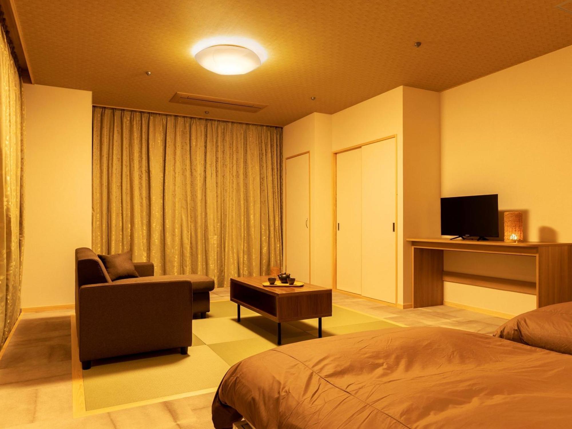 Ooedo Onsen Monogatari Premium Saiki Bekkan Misasa Kamer foto