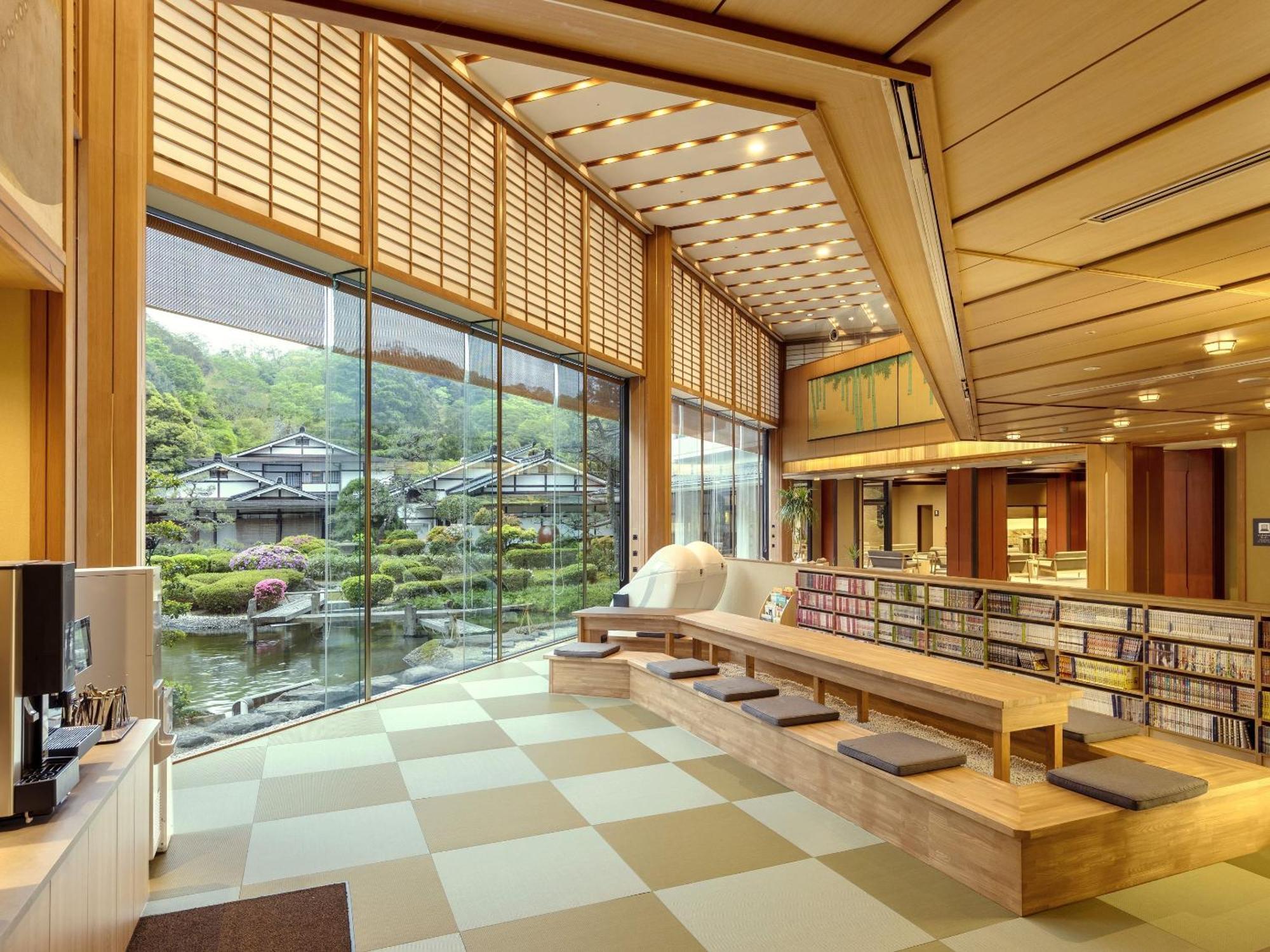 Ooedo Onsen Monogatari Premium Saiki Bekkan Misasa Buitenkant foto